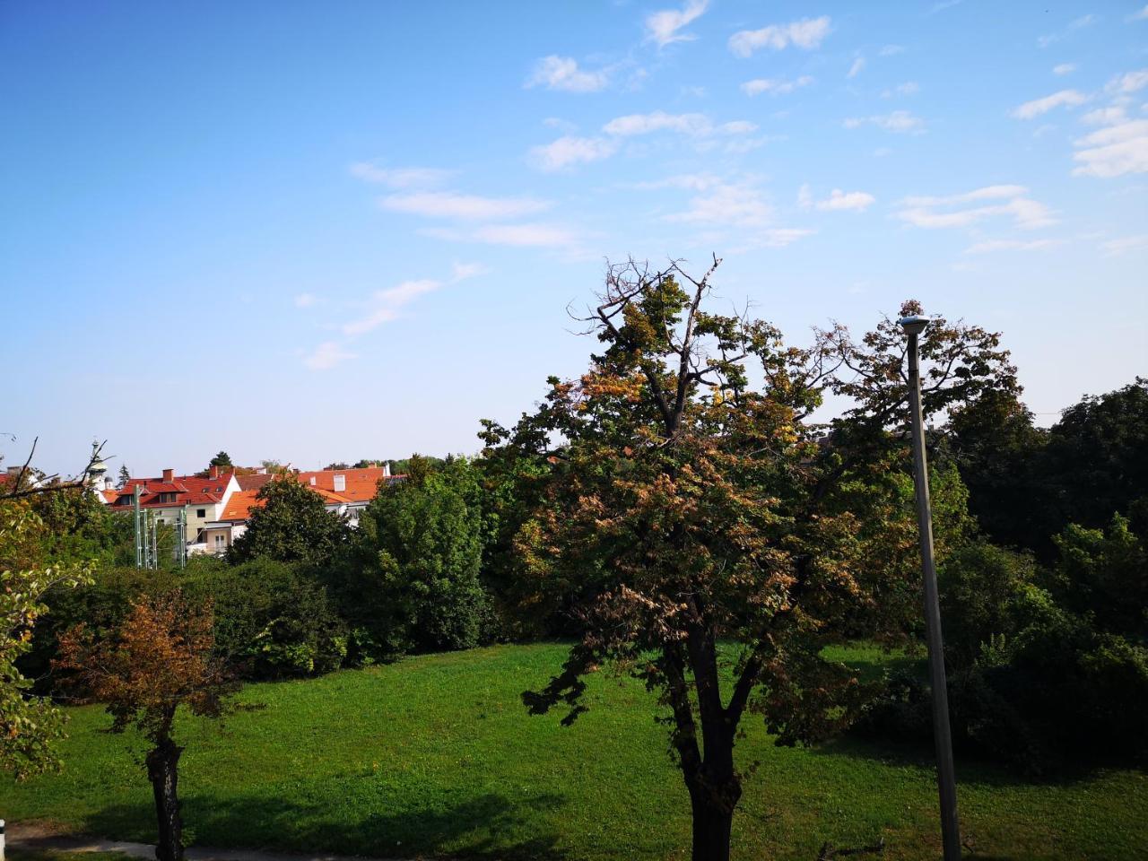 Hoke Lakas Appartement Sopron Buitenkant foto